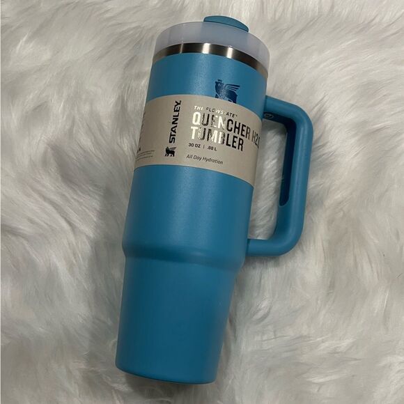 NWT Stanley Adventure Quencher H2.0 FlowState Travel Tumbler Pool Blue 30 OZ. - Picture 1 of 7